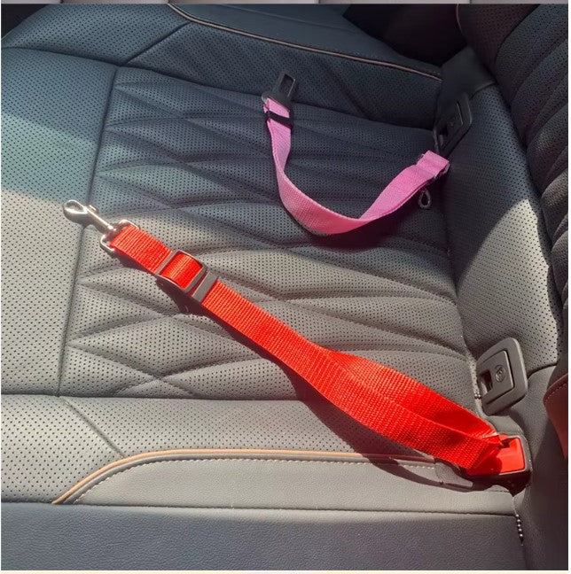 Adjustable Pet Seat Belt Pink